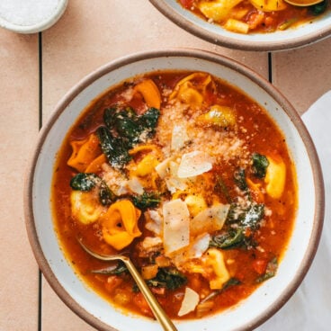 Spinach tortellini soup
