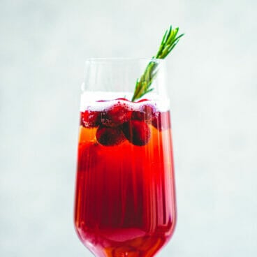 Cranberry champagne cocktail