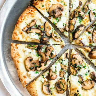 Mushroom pizza