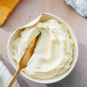 Whipped cream cheese